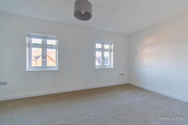 4 bedroom townhouse to rent - Photo 1