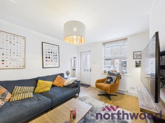 2 bedroom terraced house to rent - Photo 1