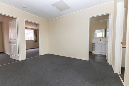 Studio Rooms Available Now - Photo 4