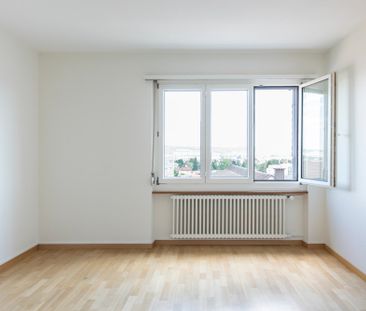 Wohnung mit schöner Aussicht, mitten im Herzen von Grenchen - Photo 1