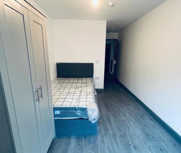 1 bedroom house of multiple occupation to rent - Photo 4