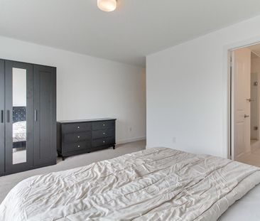 For Lease - 2646 Castlegate Crossing Drive, Pickering, Ontario - Photo 4