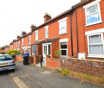 3 bedroom terraced house to rent - Photo 3