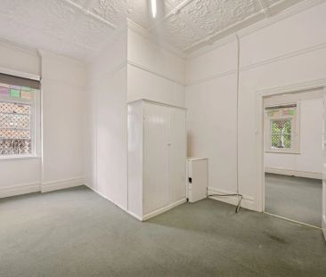 Character-rich home configured as four flats just 750m from Strathf... - Photo 3