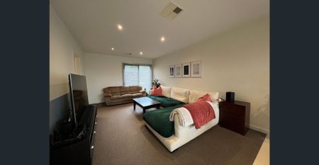 Picture perfect on Percy - Photo 3