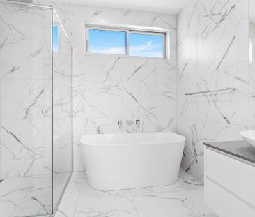 Executive Style Residence - Photo 2