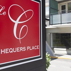 3033 Sherbrooke West - Chequers Place - 1 Bedroom - 3033 Rue Sherbrooke Ouest, Montréal - Photo 2