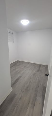 For Lease - 180 Commercial Street Unit# Lower, Welland, Ontario - Photo 3