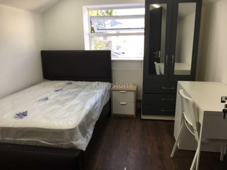 6 bedroom terraced house to rent - Photo 4