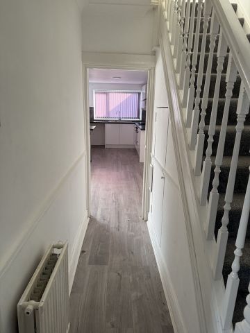3 Bed Terraced House, Batsford Road, CV6 - Photo 5