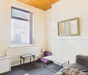 2 Bedroom House - Photo 2