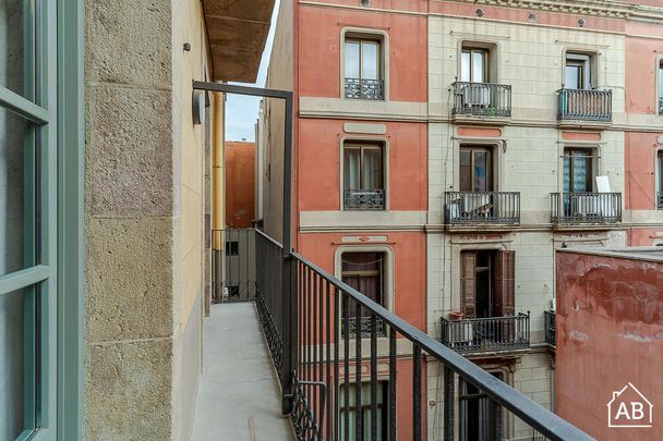 Beautiful 3-Bedroom Apartment Designed in the 1900´s - Photo 1