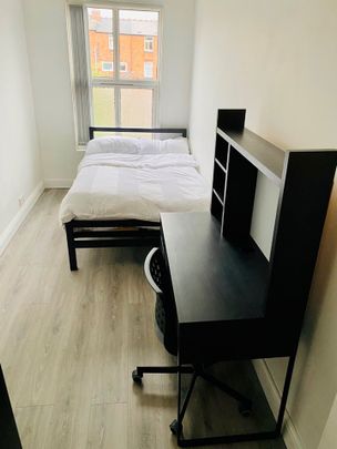 4 Bed Terraced House, Westwood Road, CV5 - Photo 1