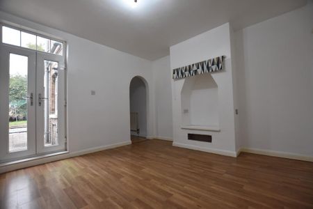 2 bedroom terraced house to rent - Photo 4