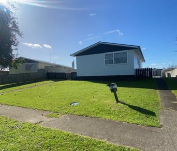 Three-bedroom home on Mcdiarmid Crescent - Photo 1