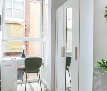 Calle del Puerto de Suebe, Madrid, Community of Madrid 28038 - Photo 1