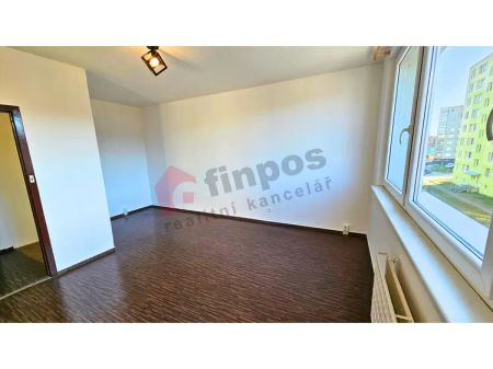 Pronájem bytu 1+1, Břidličná - Fotografie 3