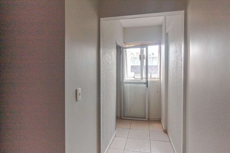 APARTAMENTO SEMI MOBILIADO PARA ALUGUEL – Terceira Avenida AE 13 – Res. Alameda Bandeirante - Foto 4