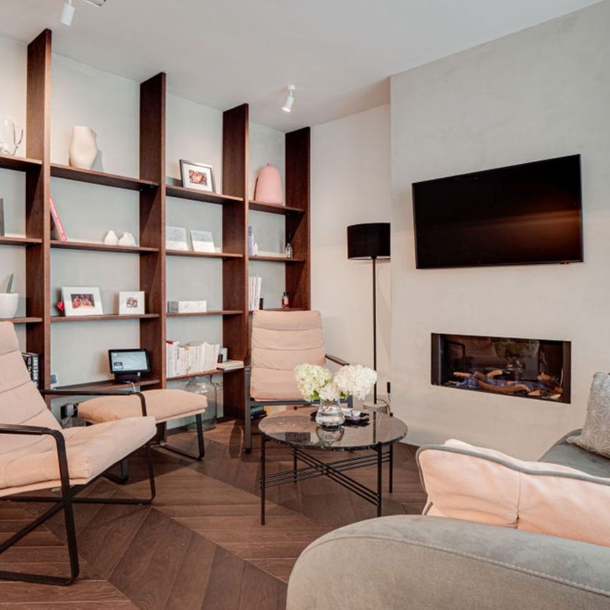 Modern 3-Room Apartment w/Garden in City Center - Photo 1