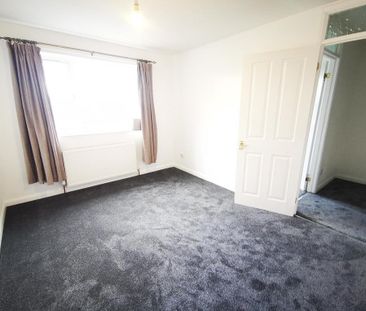 3 bedroom end of terrace house to rent - Photo 4