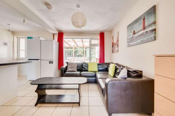 Crossways, Canterbury, CT2 - Photo 1