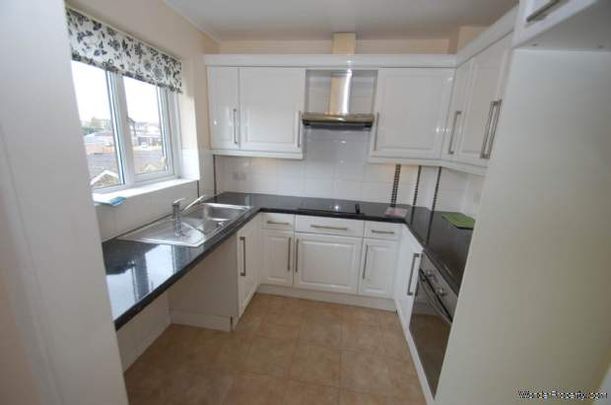 2 bedroom property to rent in Brixham - Photo 1