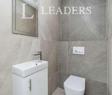 Carlton House, Ringwood Road, Woodlands, Southampton, SO40 - Photo 3