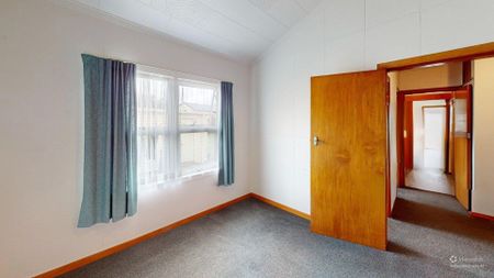 Marton - 3 Bedrooms - Photo 2