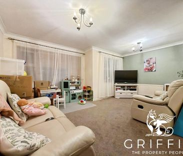 Burns Close, Billericay, CM11 - Photo 1