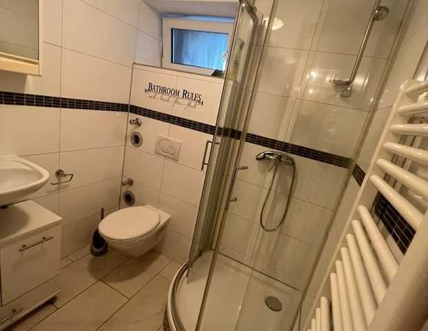 Renovierte und zentrale 1-Zimmer-Wohnung (680€ Warmmiete) - Photo 1