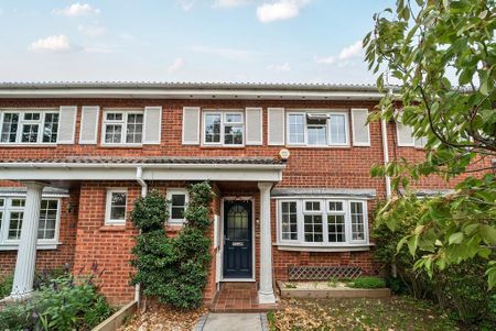 3 bedroom terraced house to rent - Photo 4