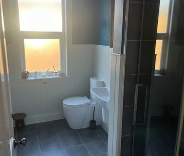 Room in a Shared House, Palmerston Crescent, N13 - Photo 3