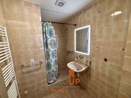 Pronájem domu 86 m² s pozemkem 437 m² - Fotografie 2