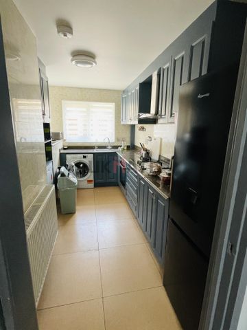Canterbury Place Room 2 - Photo 5