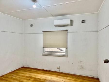 Location Location - Photo 3