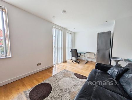 1 bedroom flat to rent - Photo 5