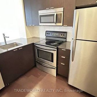 Yonge/Sheppard Ave East Luxurious 1Bdrm 11Ft Ceilings Near Subway - Photo 1