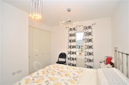 Bronte Avenue, Fairfield Park, SG5 - Photo 2