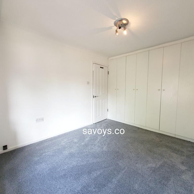 3 bedroom semi-detached house to rent - Photo 1