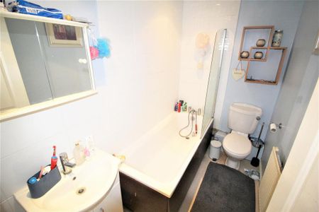 3 bedroom house to rent - Photo 2