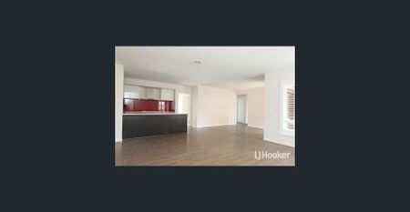 Comfort, Style and Space Moments from Saltwater Reserve! APPLICATIONS NOW OPEN - Photo 2