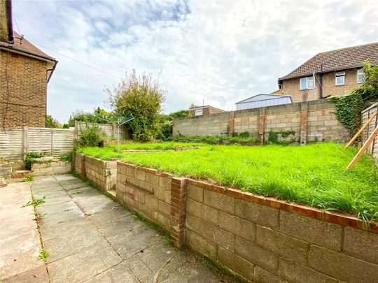 5 bedroom house to rent - Photo 1