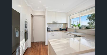 Private family haven in natural setting - Photo 3