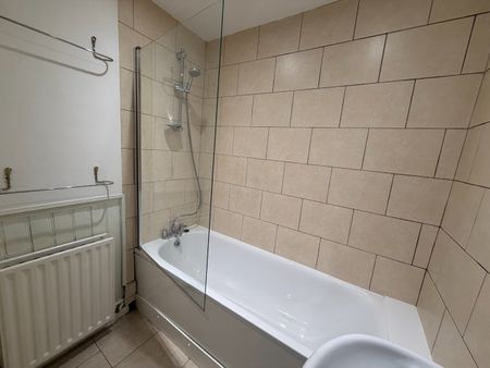 2 Bed Flat, Parish Lane, SE20 - Photo 3