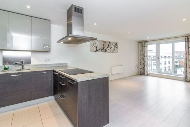 3 bed, 2 bath apartment with Parking + Balcony - Napier House, Bromyard Avenue, London, W3 7FF - Photo 1