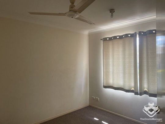 Spacious 2 bedroom townhouse for Rent - Photo 1