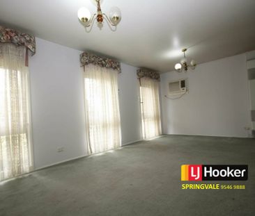 FOUR BEDROOM HOUSE - Photo 1