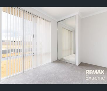 4 bedroom 2 bathroom family home being light and bright and featuri... - Photo 3