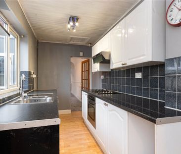 Wolseley Road, Newcastle, Staffordshire, ST5 - Photo 6