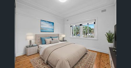 Ideal Family Home Close to the Beach - Photo 3